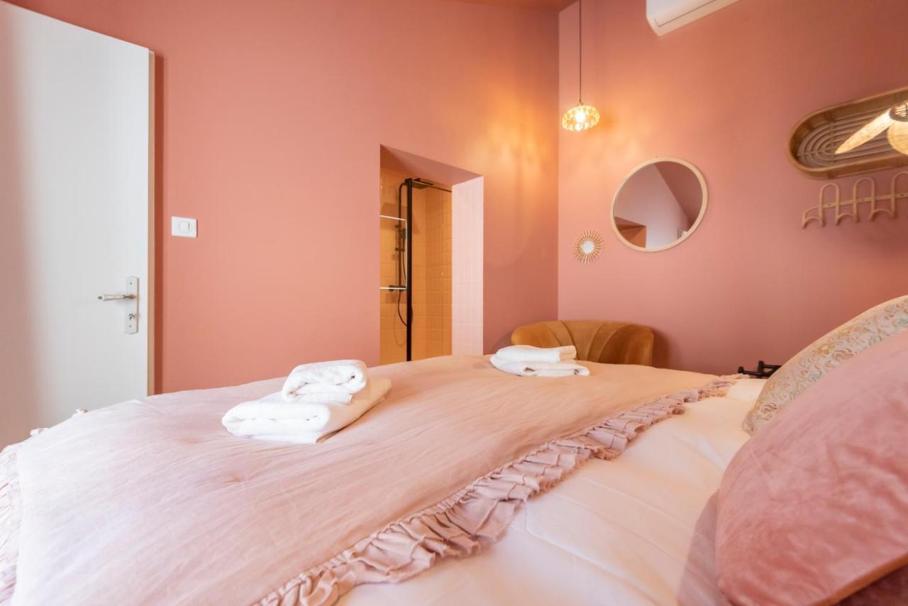 Le Vintage . Centre-Ville Macon . Atypique . Proche Gare . Wifi . Climatisation . Confortable . Exterior photo